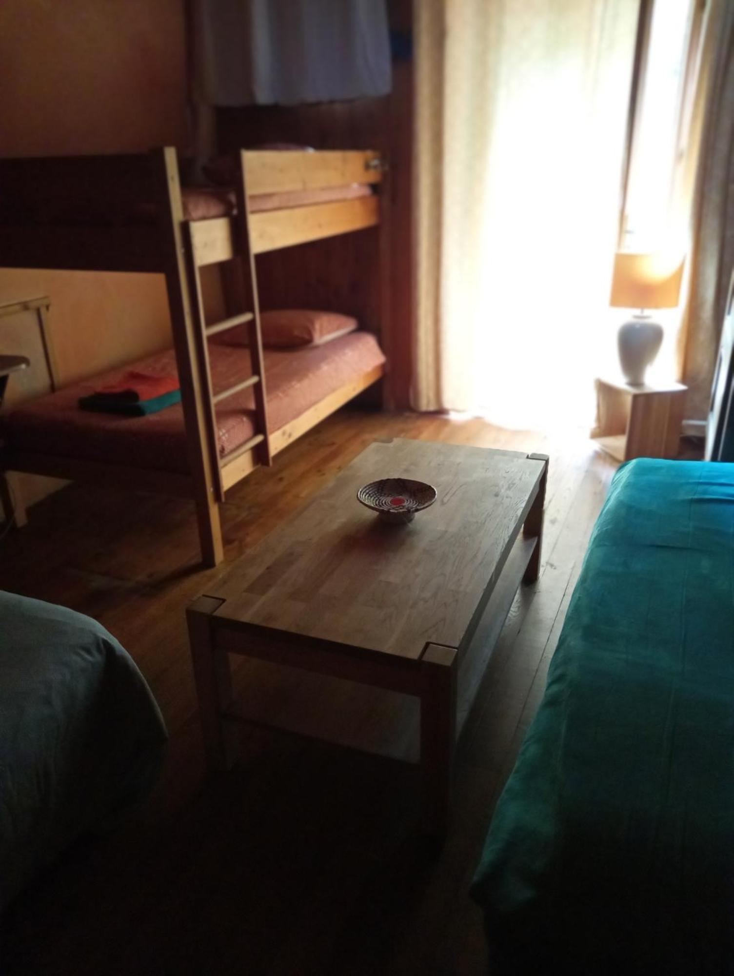 Gites Des Esselards Yzeron Номер фото